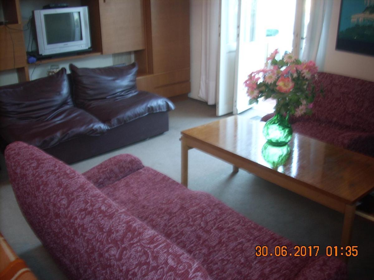 Apartment At Sea Ловран Екстериор снимка
