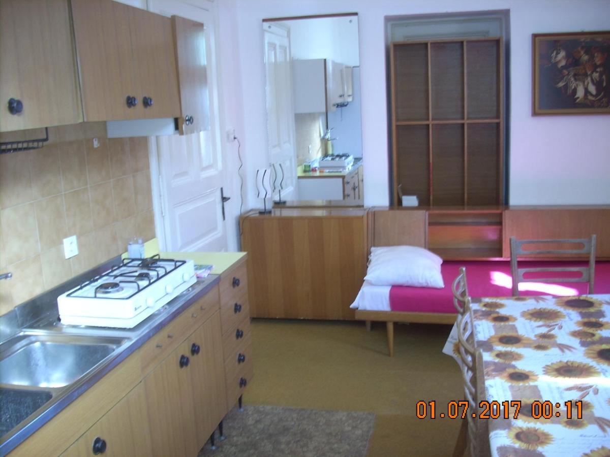 Apartment At Sea Ловран Екстериор снимка