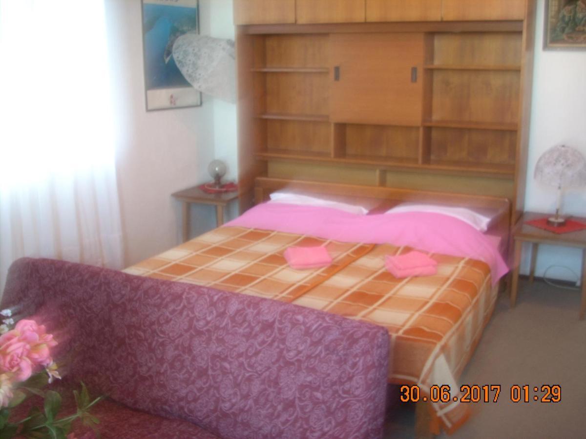 Apartment At Sea Ловран Екстериор снимка