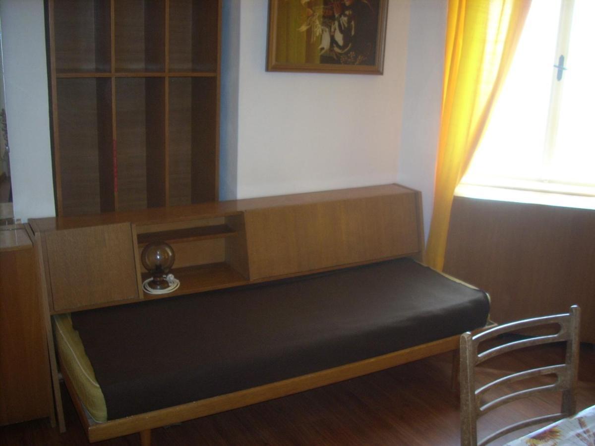 Apartment At Sea Ловран Екстериор снимка